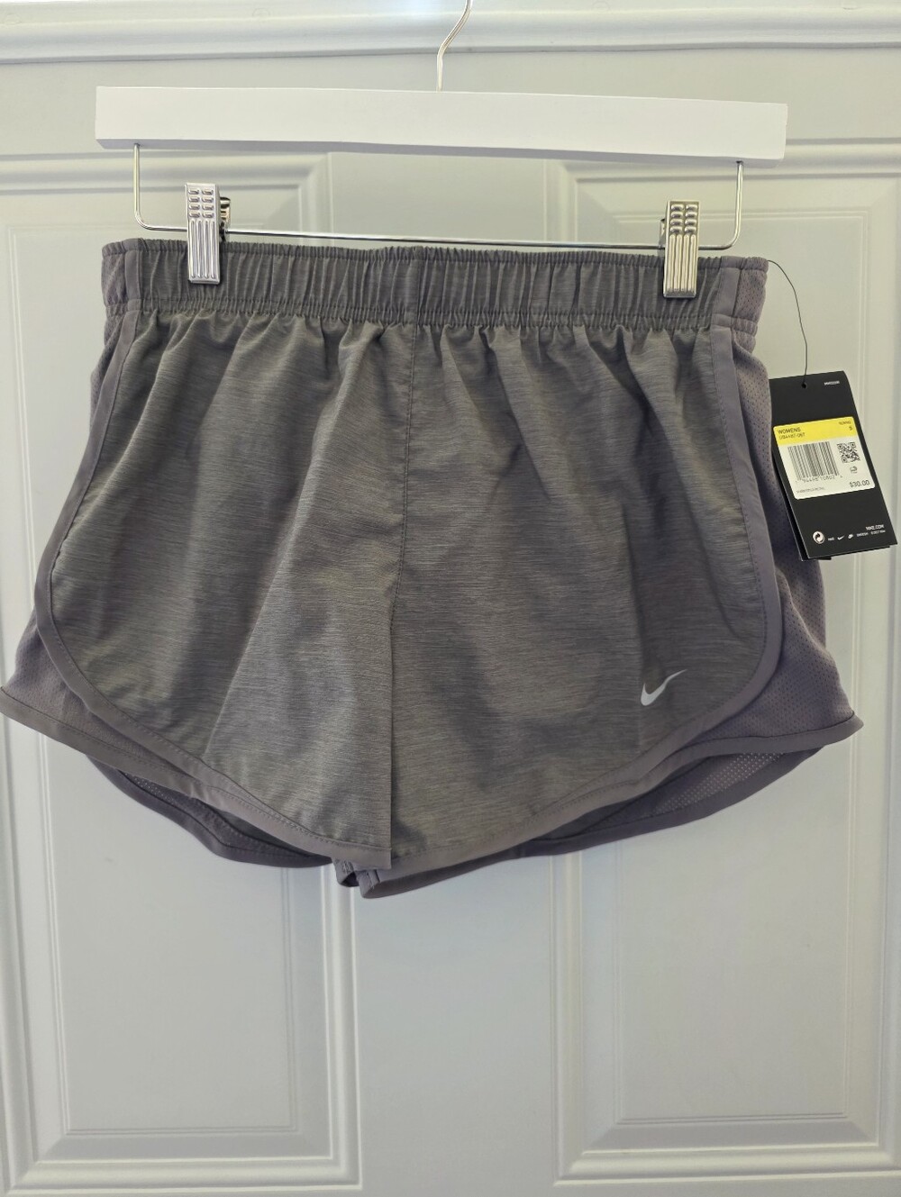 Nike Women's Charcoal Grey Athletic Running Shorts Size Small-New With Tags